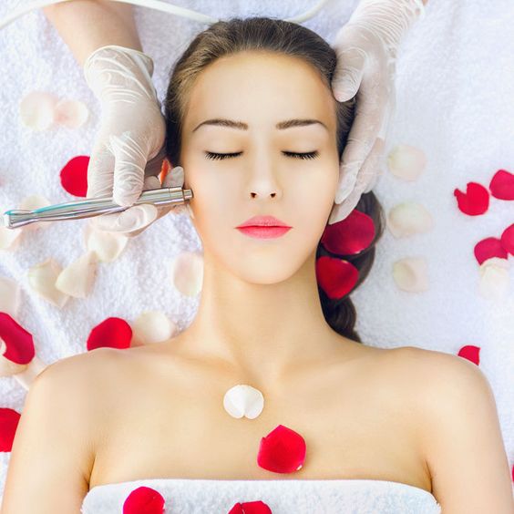 5 Amazing Facials To Try Before Summer