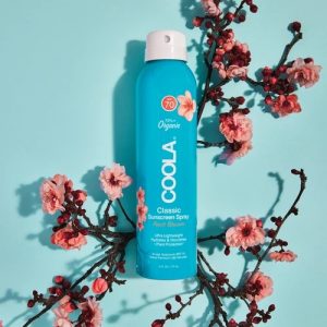 classic sunscreen spray by coola