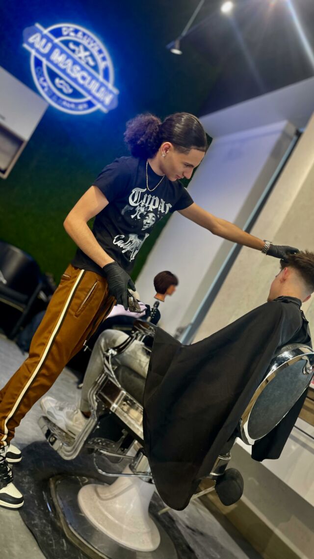 MEET THE NEWEST ADDITION: GAB @nazo_cutz ⚡️

We’re thrilled to announce the newest addition to our Deauville Family. Schedule your appointments today! 

514-735-4432